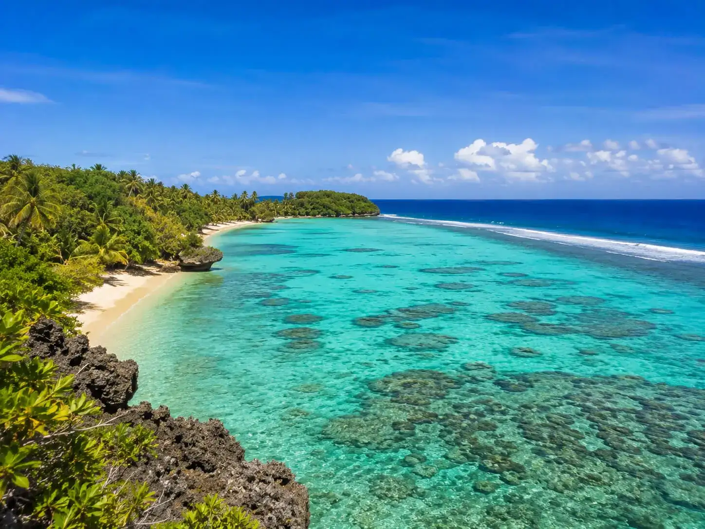 Dravuni Island