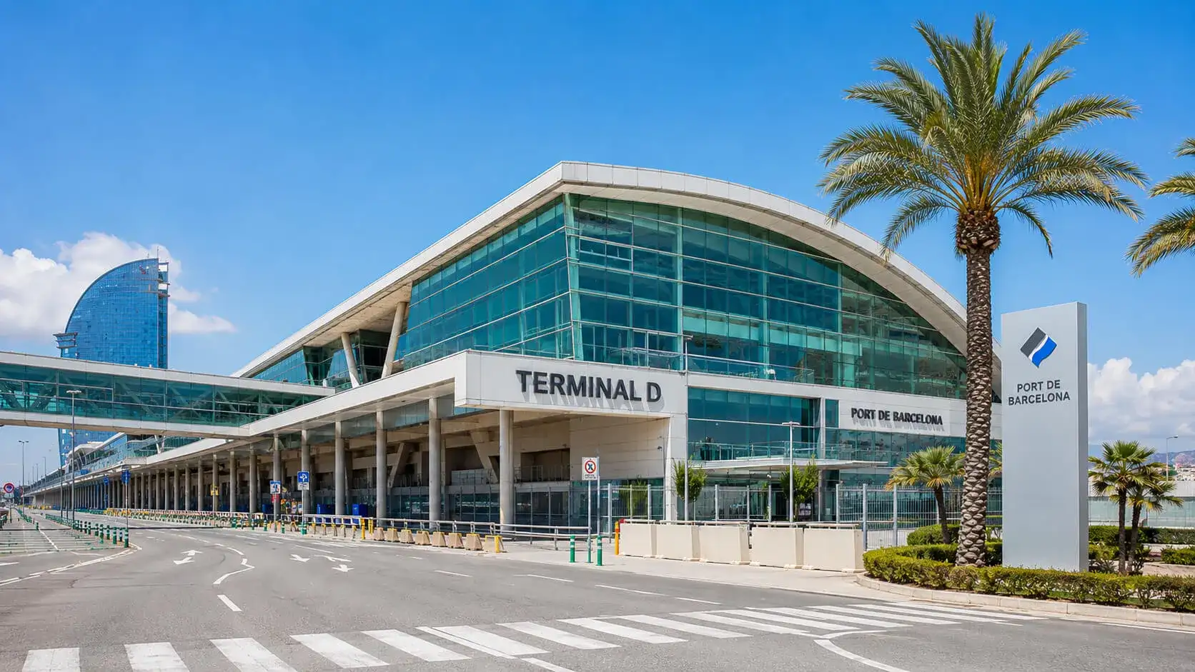 Barcelona port facilities